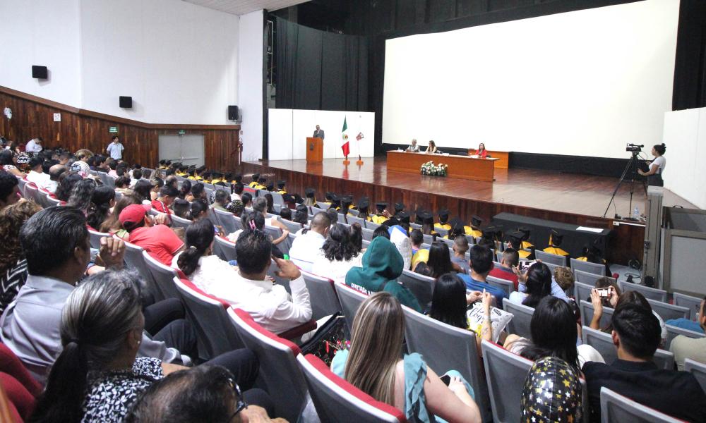 Egresa la XL Generación de Licenciatura en Arquitectura “Mtra. Eloísa Santos Huerta”