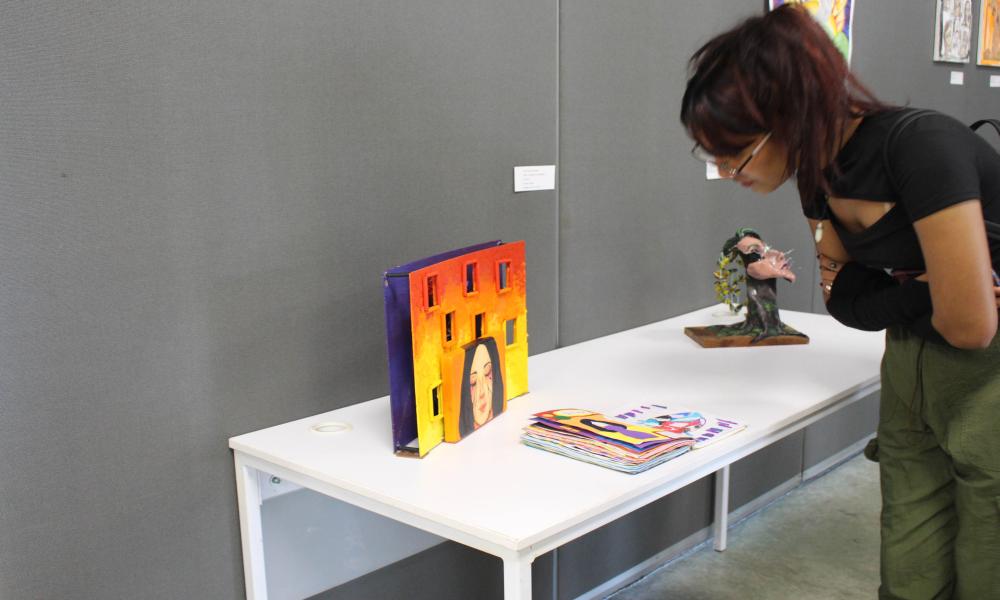 Estudiantes exponen trabajos con el respaldo de la Academia de Proyectos Artísticos