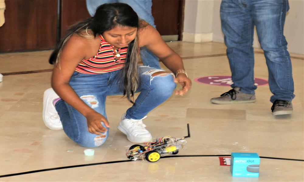 Estudiantes de la carrera Ingeniería en Telemática crean carritos eléctricos
