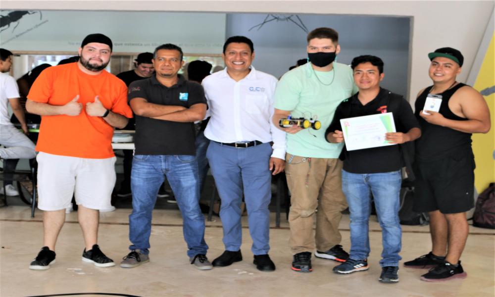 Estudiantes de la carrera Ingeniería en Telemática crean carritos eléctricos