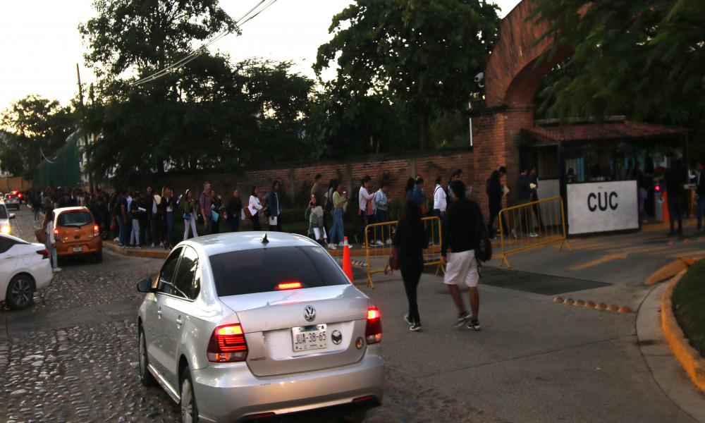 Presentaron 436 estudiantes el examen EGEL de CENEVAL en CUCosta