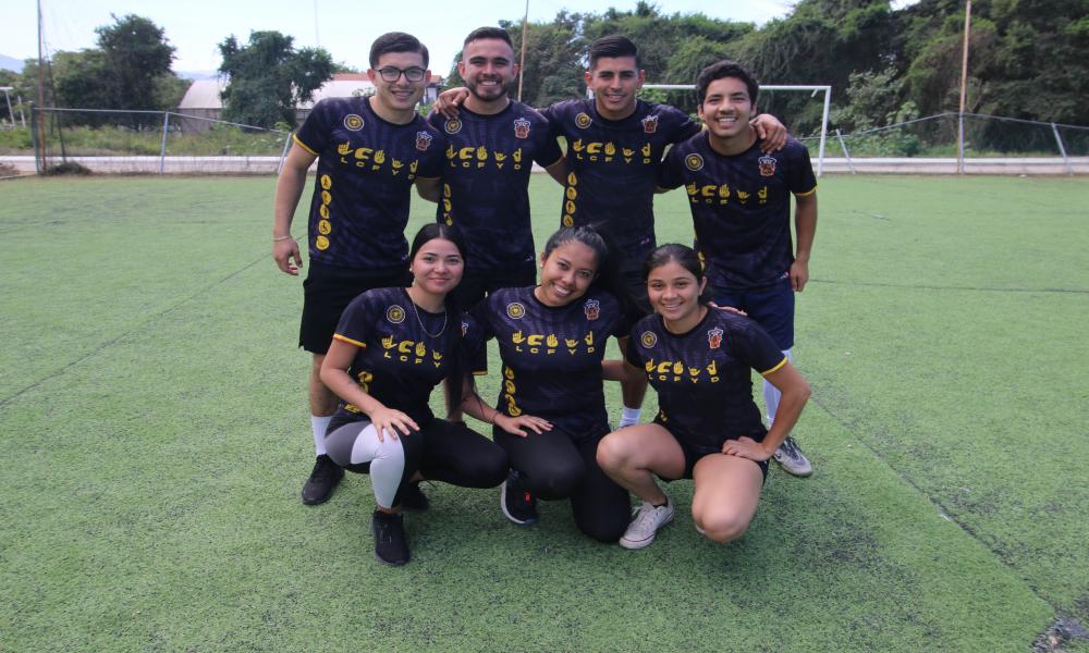 Concluyeron actividades deportivas y recreativas por X Aniversario de la carrera CFyD