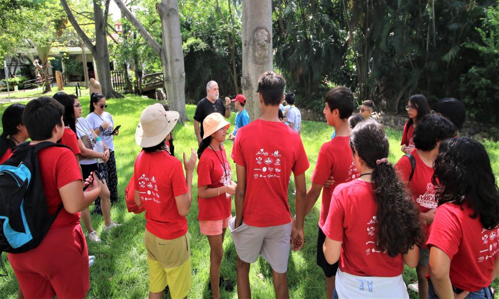 El Dr. Jorge Téllez ofreció una charla a los participantes del curso de verano
