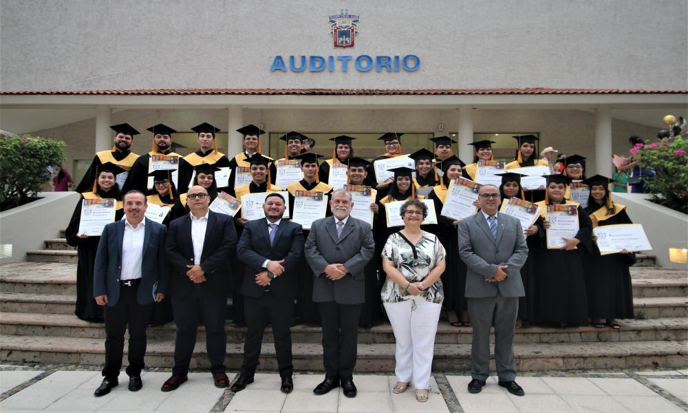 Egresa la III Generación de Lic. en Ciencias y Artes Culinarias, “Lic. César Adonis Castelo Romero”