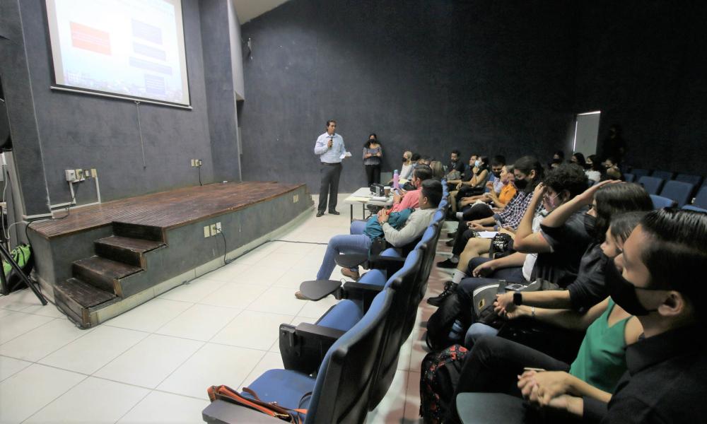 Van 8 años de motivar a estudiantes a realizar proyectos de investigación