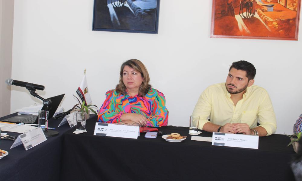 Toman protesta nuevos integrantes del Consejo Social del CUCosta