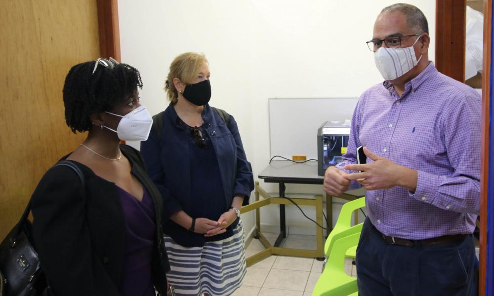 Diplomáticos de la Embajada de EU en México visitaron CUCosta