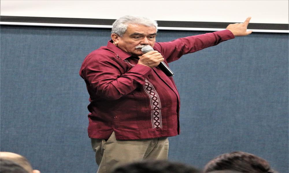 Estudiantes de Contaduría Pública deben actualizarse constantemente