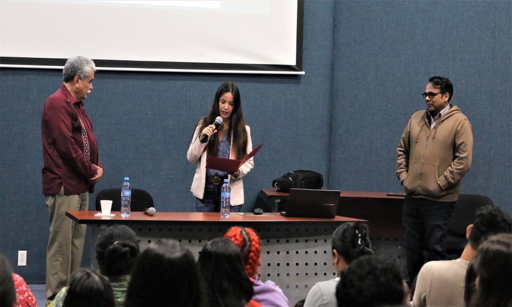 Estudiantes de Contaduría Pública deben actualizarse constantemente