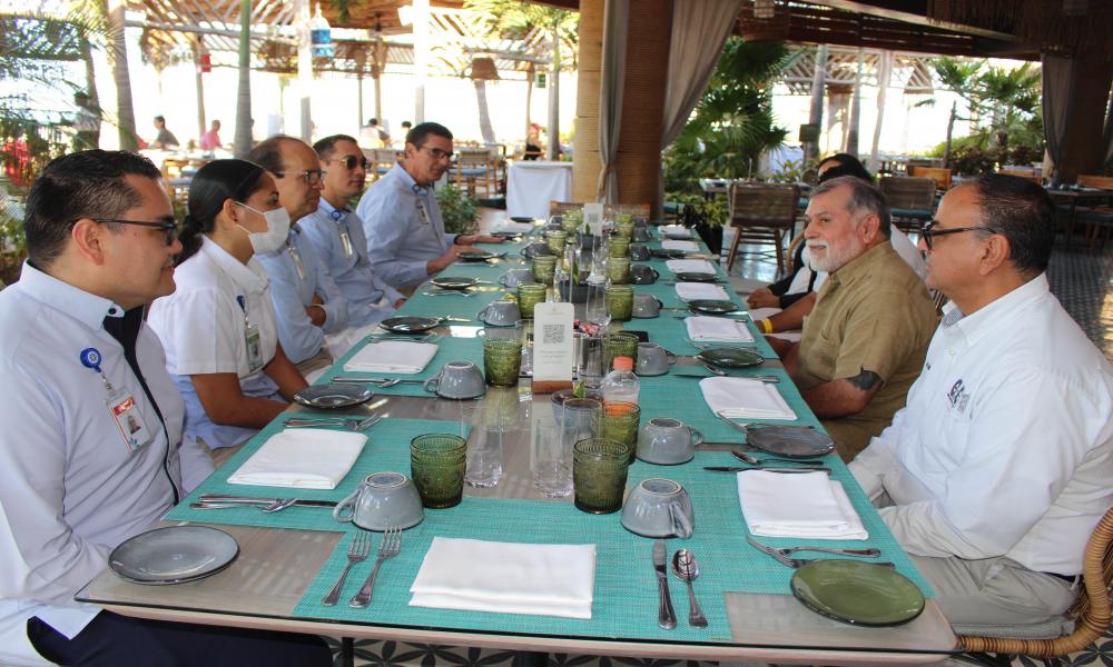 CUCosta firma convenio con Vidanta para prácticas profesionales