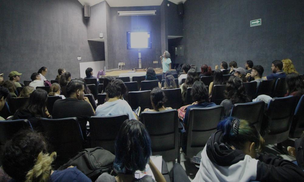 Comparten en conferencia la importancia del manejo sustentable de mares y costa de México