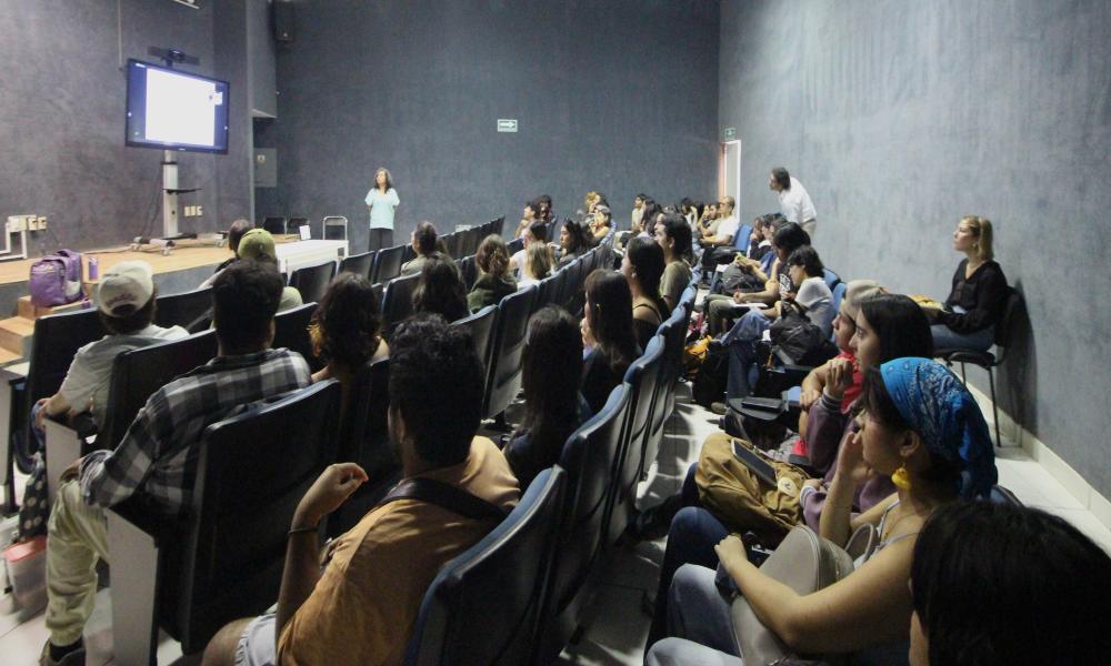 Comparten en conferencia la importancia del manejo sustentable de mares y costa de México