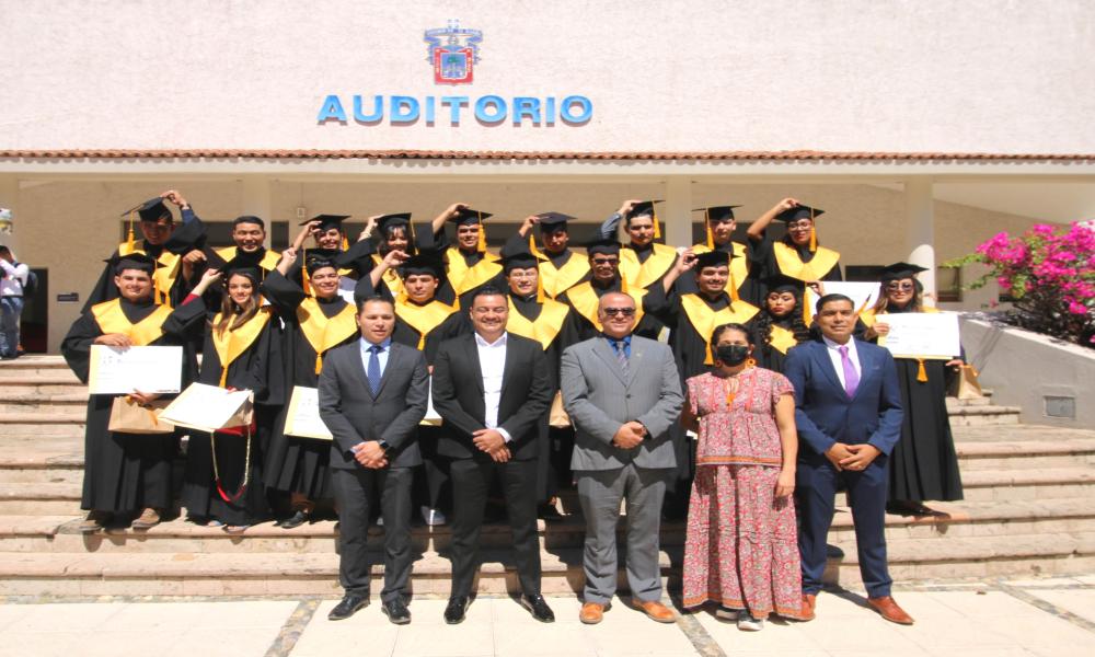 Egresa XX Generación de Lic. en Cultura Física y Deportes “Lic. Gerardo Daniel Rodríguez Pintor”