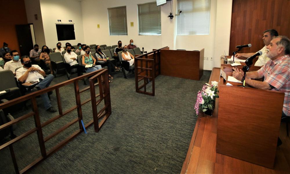 Inician los trabajos para crear el programa de Cultura de Paz en CUCosta