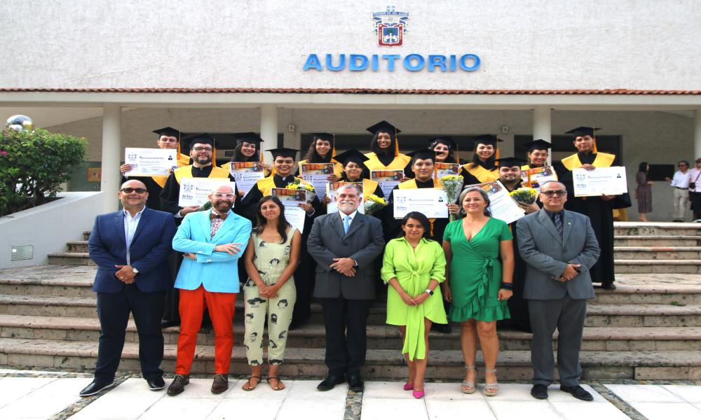 Se realiza acto académico de las carreras Artes Visuales para la Expresión Fotográfica; para la Expresión Plástica y Diseño para la Comunicación Gráfica