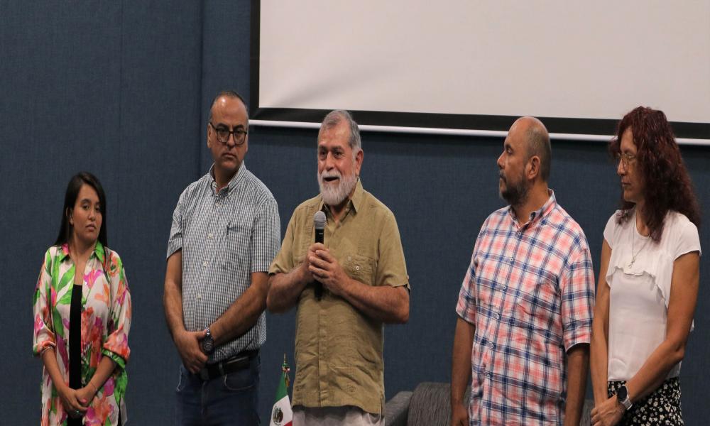 ¡Va Licenciatura en Diseño para Comunicación Gráfica por tercera certificación!