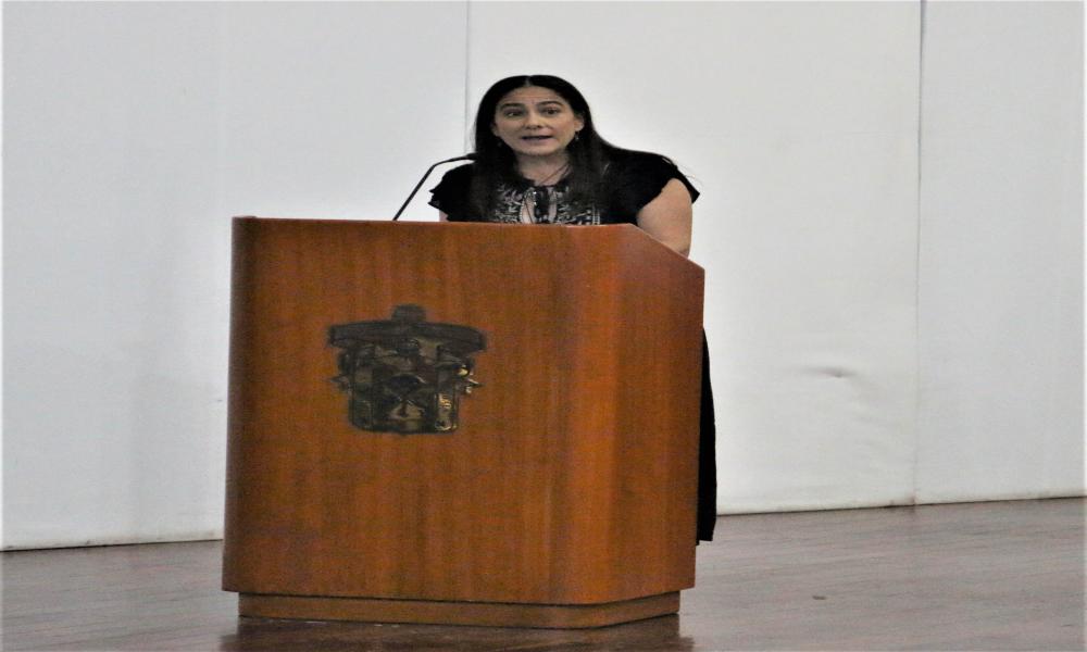 Se gradúan dos generaciones de las carreras de Artes Visuales para la Expresión Plástica y Fotográfica