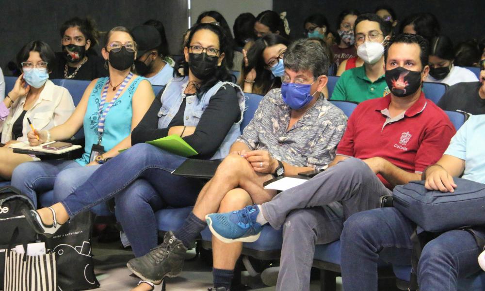 Investigadores del CUCosta deben obtener permisos de pesca para salir al mar