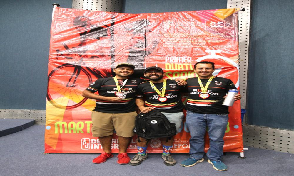 Entregan premios especiales a ganadores del “1er. Duatlón Sprint Contrarreloj CUCosta 2023”