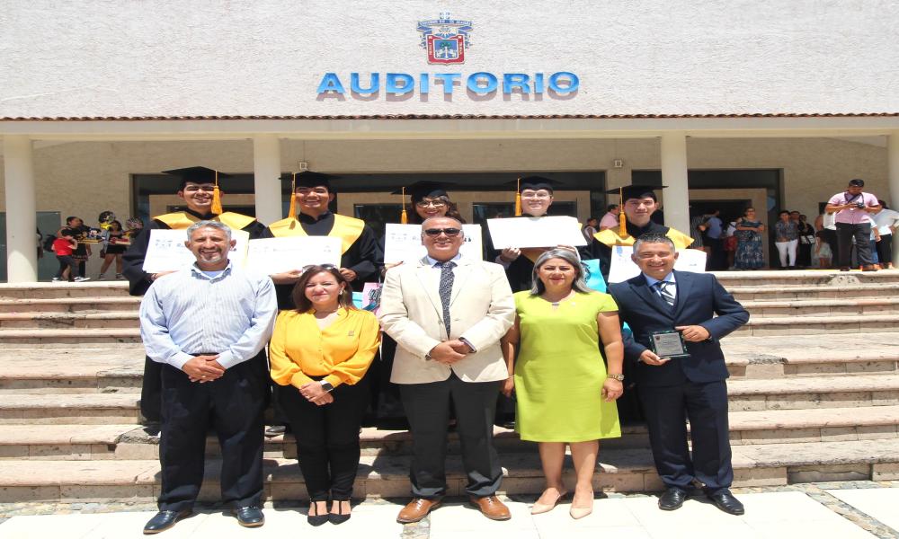Egresaron 36 estudiantes de las Lic. en Ingeniería en Comunicación Media e Ingeniería en Computación