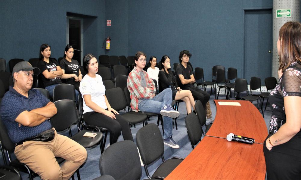 Reconocen ventajas y desventajas de la educación virtual tras experiencias en CUCosta