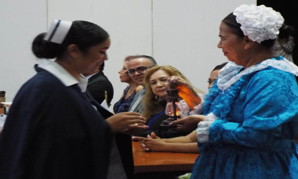 Contentos los egresados de la Generación XXVIII de la Lic. en Enfermería “Mtra. Cristina Medina Rodríguez”