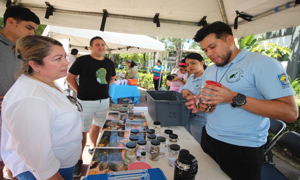 Celebran Día Mundial de la Tierra con Feria Ambiental