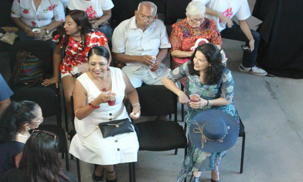 Recibe Arcelia Ramírez la “Iguana de Oro” y se lo dedica a los creadores en su trayectoria