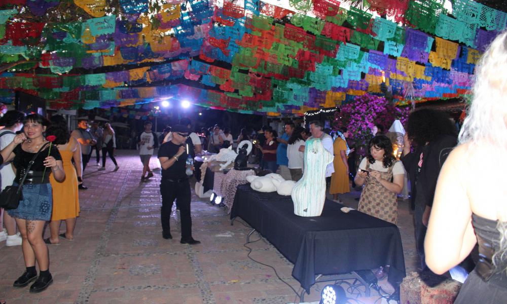 La riqueza artística de estudiantes del CUCosta se presentó en el Centro Cultural Cuale