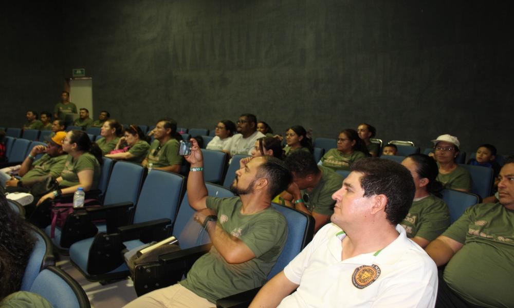 Conocen profesores y profesoras de la Prepa de Tlajomulco filosofía de Cultura de Paz en CUCosta