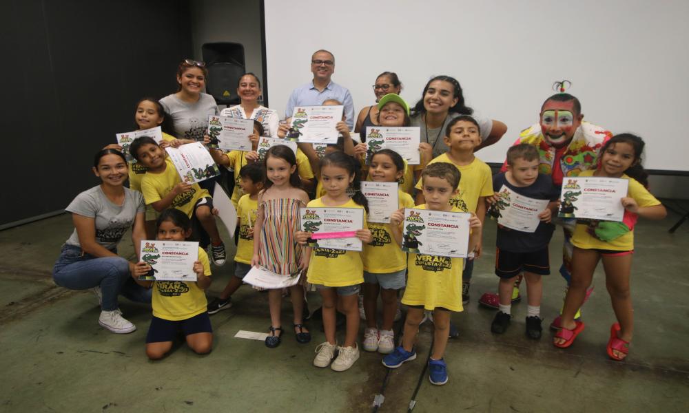 Se realizó la clausura del Curso de Verano CUCosta 2023