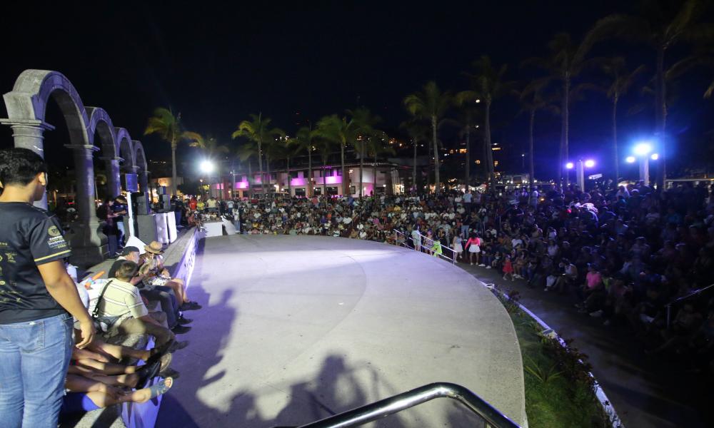 Espectacular cierre del 12° Festival de Danza CUCosta