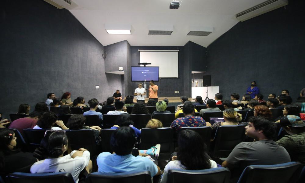 Reconoce a CUCosta por impulsar procesos creativos desde una visión transdisciplinar