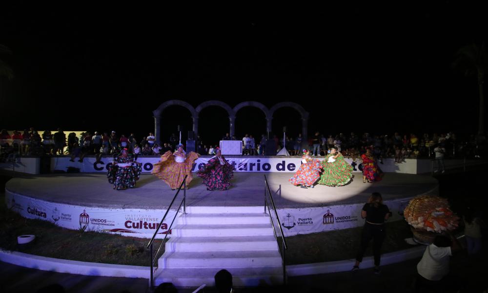 Espectacular cierre del 12° Festival de Danza CUCosta