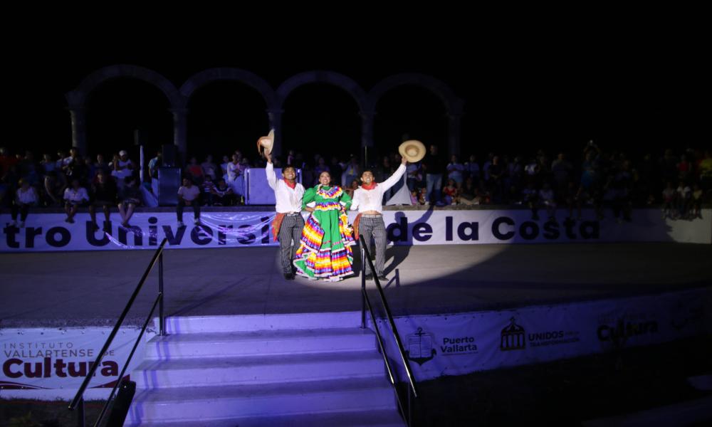 Espectacular cierre del 12° Festival de Danza CUCosta