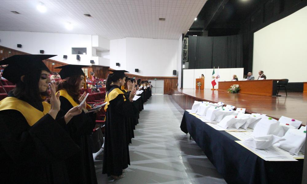 Celebraron el Acto Académico de la XIII Generación de Lic. en Nutrición