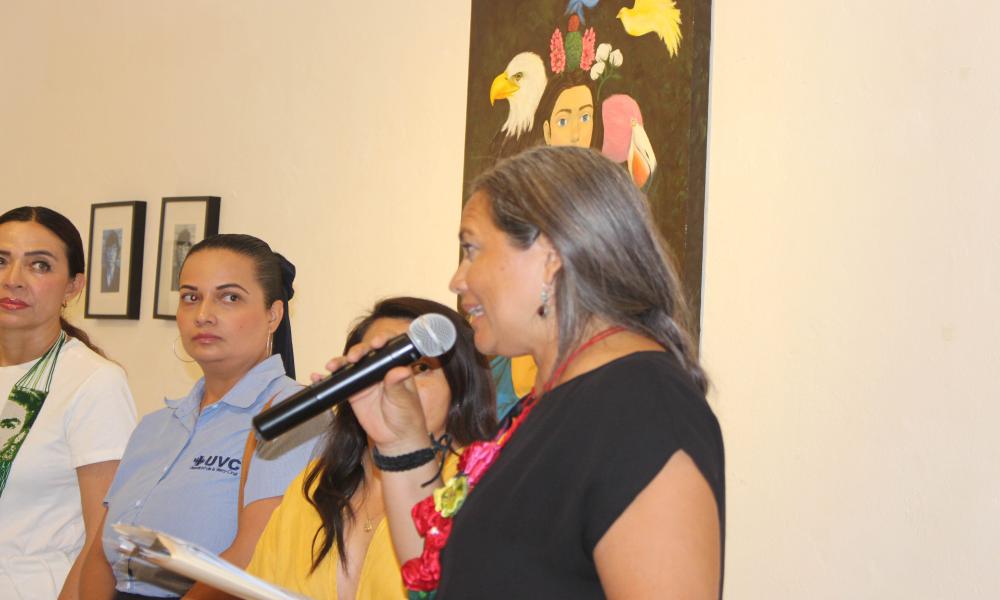 Muestran estudiantes sus obras de arte en “Sinergía”