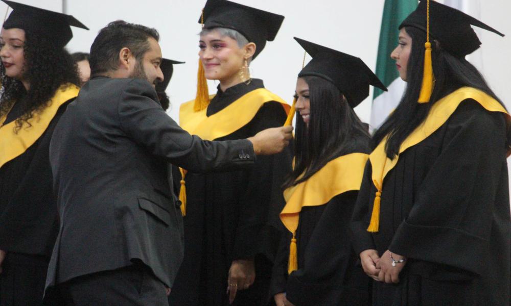 Concluye sus estudios 29 egresados de XIV Generación de la Lic. Cultura Física y Deportes