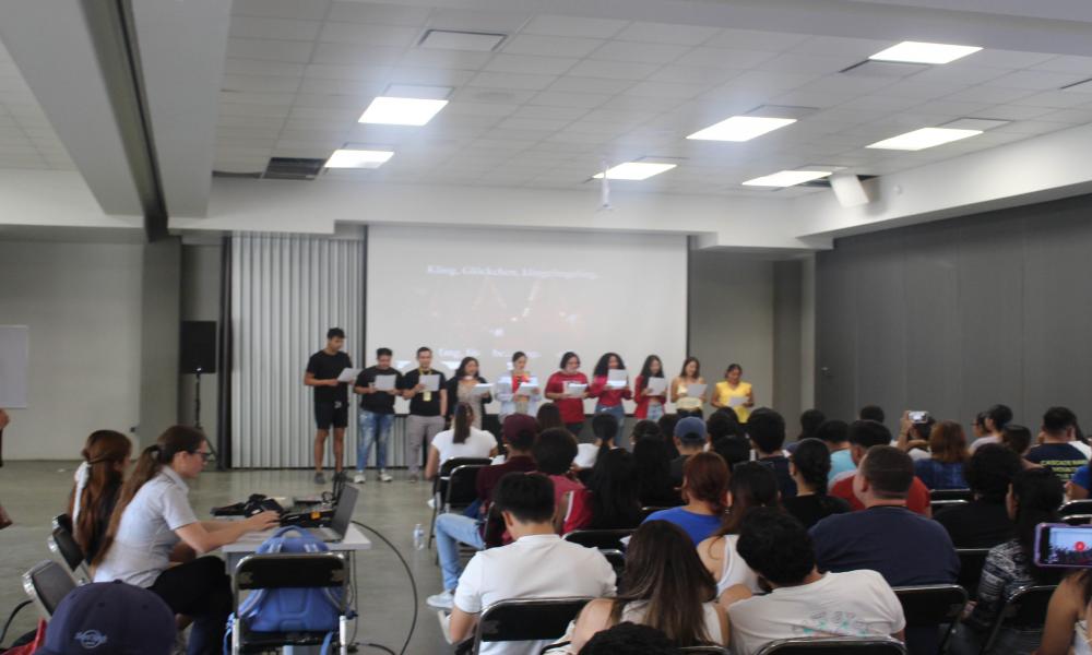 Participan 150 estudiantes en el Tradicional Evento de “Marche Noel”