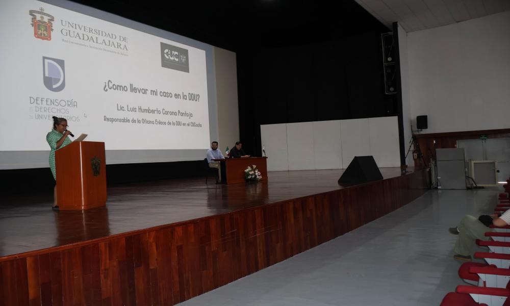 Se realiza Segunda Sesión Tutorial Grupal para estudiantes de Artes Visuales