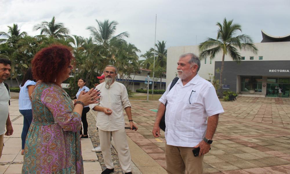 Concretan acuerdos la Universidad de Targu Mures Rumania y CUCosta
