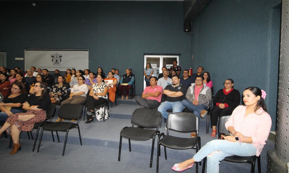 Refrendan universitarios su compromiso de mantener calidad educativa en CUCosta