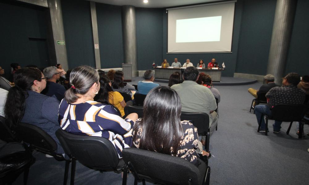 Refrendan universitarios su compromiso de mantener calidad educativa en CUCosta