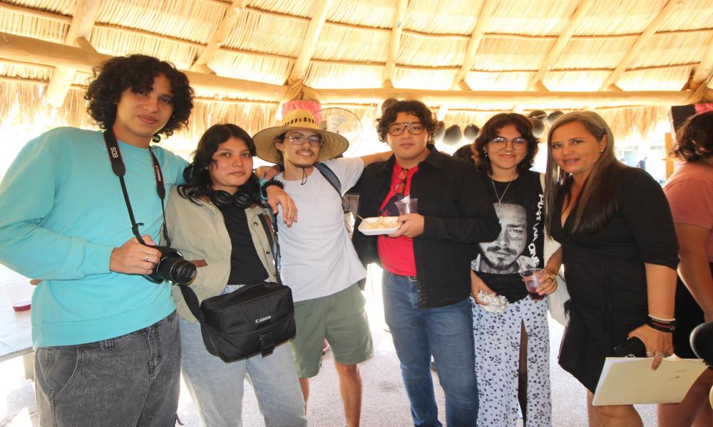 Celebran 10 años de formar profesionistas detrás del lente en CUCosta