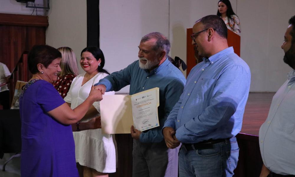 Emotiva clausura del programa del Sistema Universitario del Adulto Mayor en CUCosta
