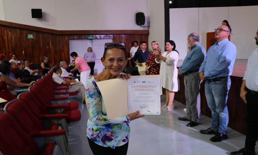 Emotiva clausura del programa del Sistema Universitario del Adulto Mayor en CUCosta