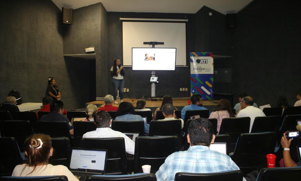 Capacitan a docentes para transformar modelo pedagógico con herramientas de Google