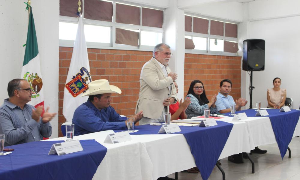 Celebran la conclusión de sus estudios como Lic. en Turismo del CUCosta sede Tomatlán