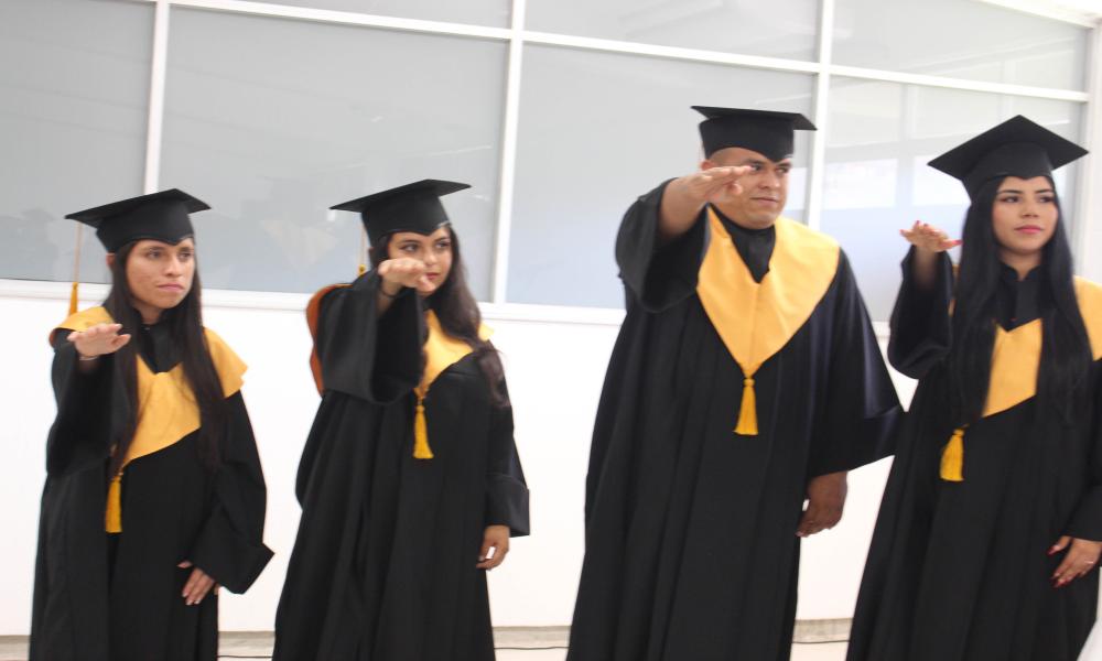 Celebran la conclusión de sus estudios como Lic. en Turismo del CUCosta sede Tomatlán