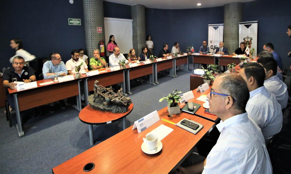 La Cámara de Industriales en Jalisco establece lazos de vinculación con el CUCosta